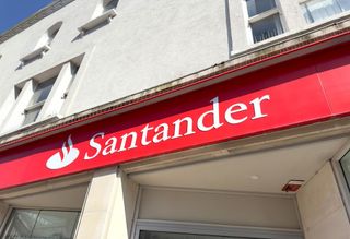 Act now: Santander to pull its 5.2% savings rate tonight