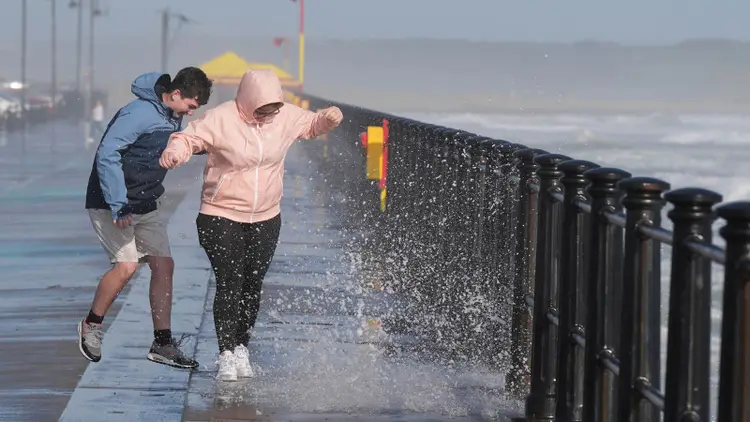 Wind warning