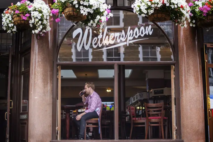 Wetherspoons stops selling San Miguel