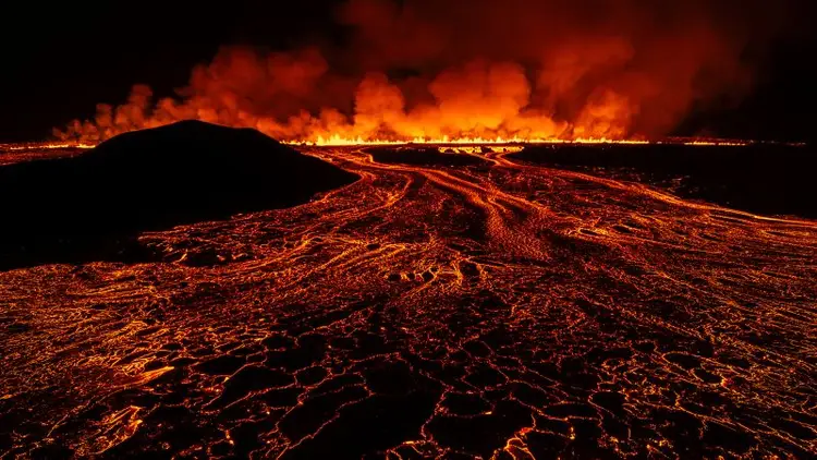 Iceland volcano eruption