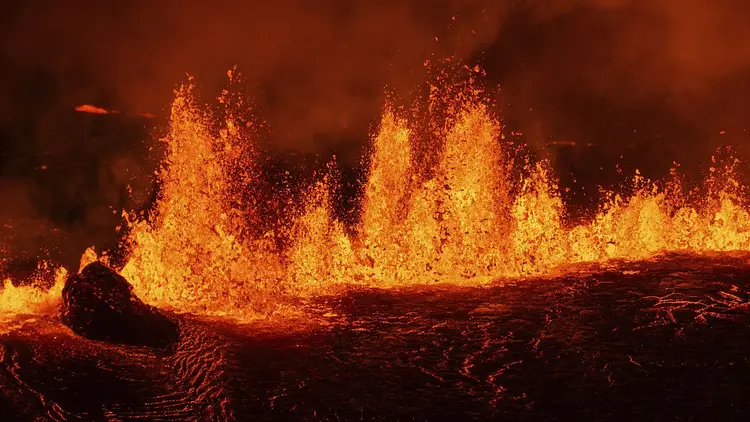 Iceland volcano eruption